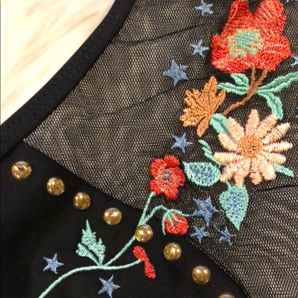 Topshop Embroidered Mesh bikini crop top - Picture 5 of 8